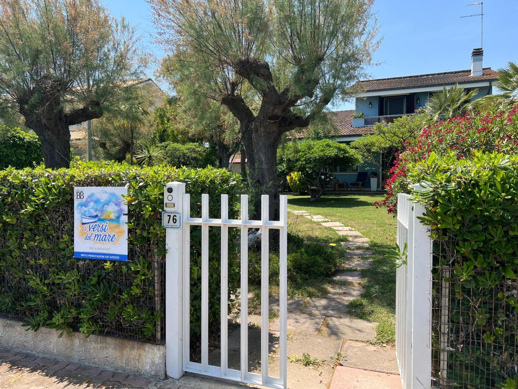 B&B I Versi Del Mare Roseto Degli Abruzzi Extérieur photo